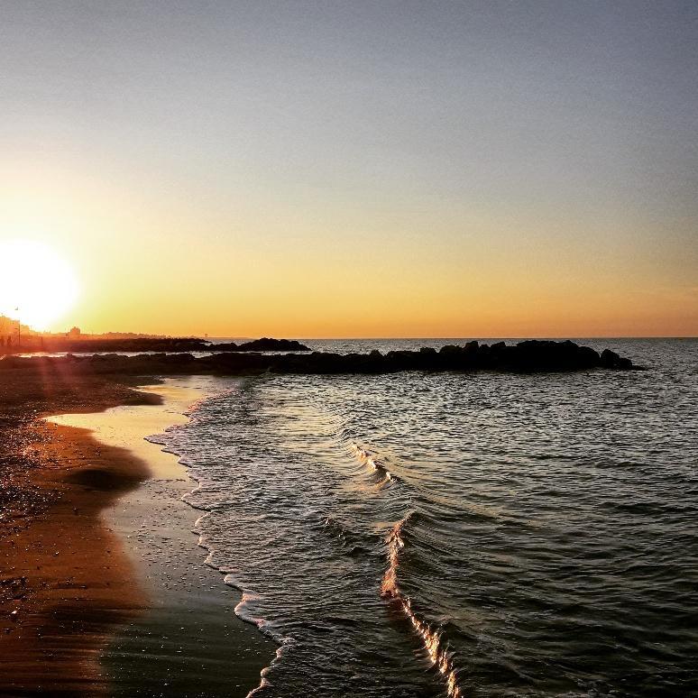 Hotel Holiday Sunshine Summer Misano Adriatico Bagian luar foto